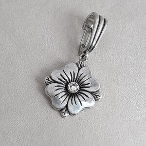 Vintage Silver Tone Large Flower Pendant Clip Charm Great Condition